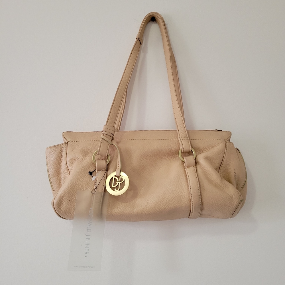 Donald J Pliner leather shoulder bag baguette cream